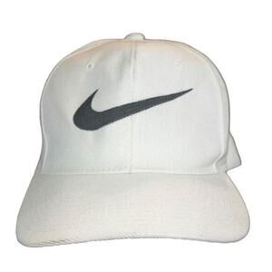 VINTAGE ▶️ Nike ◀️ H Kap Snap Back Ivory Wool Blend Hat.
